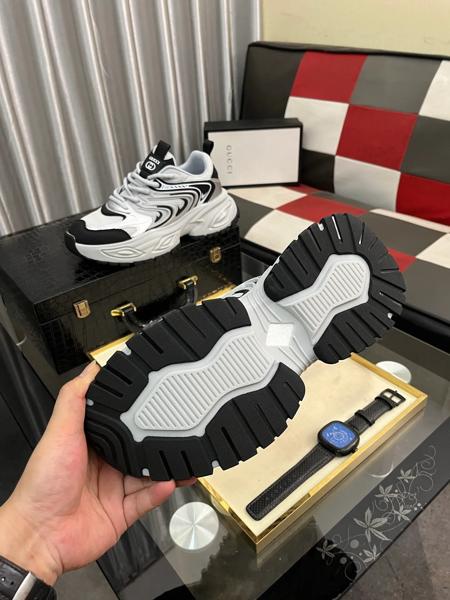 Men's shoes💰480⌚️⌚️【GUCCI】Gaobang casual and fashionable men's shoes👟hot style💥simple and elegant style, exclusive for trendy men. Unique official website latest brand elements👑Gucci original decoration, fashionable and generous, original calfskin fabric➕Comfortable leather lining ✅Size: 38-44, 2⃣️colors available